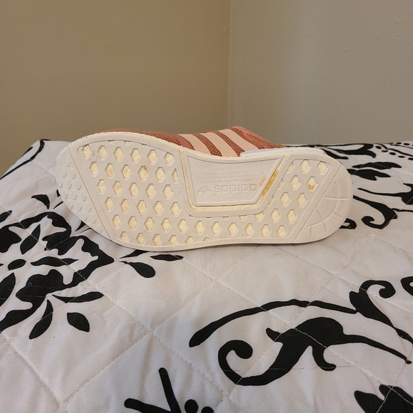 ADIDAS NMD R1 - Picture 14 of 14